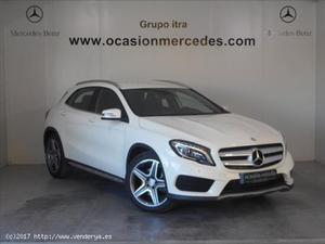 SE VENDE MERCEDES-BENZ CLASE GLA GLA 220CDI AMG LINE 4MATIC