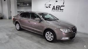 SKODA Superb 2.0 TDI PD 140cv DPF Elegance 5p.