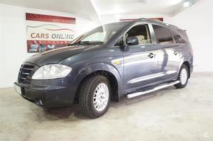 SSANGYONG Rodius 270Xdi Limited 5p.