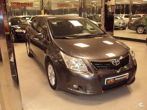 TOYOTA Avensis 2.0 D4D Active 4p.