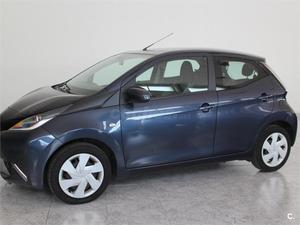 TOYOTA Aygo  xplay business 5p.