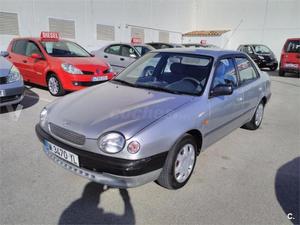 Toyota Corolla v Linea Luna Sedan 4p. -99