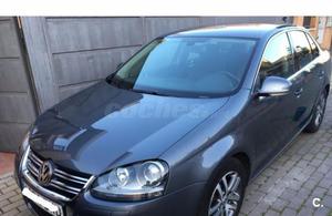 VOLKSWAGEN Jetta 2.0 TDI 140 Advance 4p.