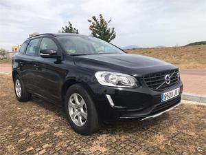 VOLVO XC D3 Kinetic 5p.