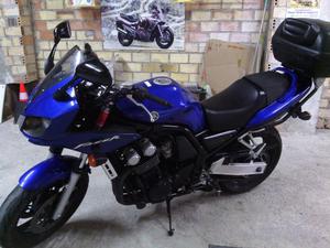 YAMAHA FZS 600 Fazer (