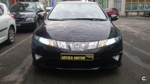 HONDA Civic 1.8 iVTEC Executive Textil 5p.