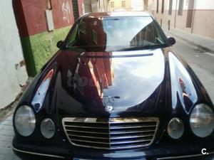 MERCEDES-BENZ Clase E E 200 K ELEGANCE 4p.