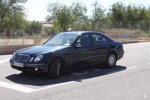 MERCEDES-BENZ Clase E E 220 CDI ELEGANCE 4p.