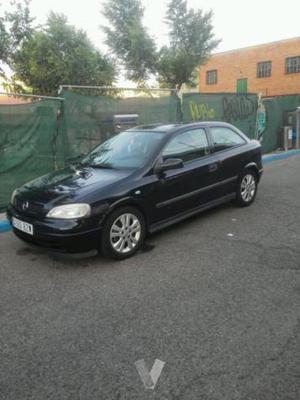 OPEL Astra 2.0 DTI 16V COMFORT -02