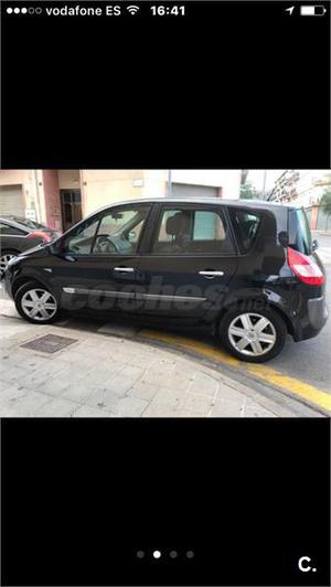 RENAULT Scénic CONFORT AUTHENTIQUE 1.5DCI80 5p.