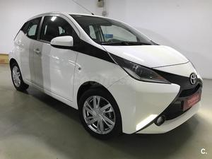 TOYOTA Aygo  xplay 5p.