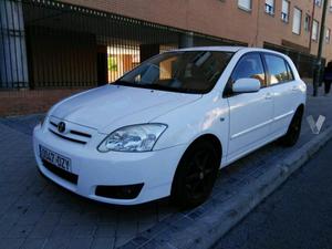 TOYOTA Corolla 2.0 D4D 116cv Sol -06