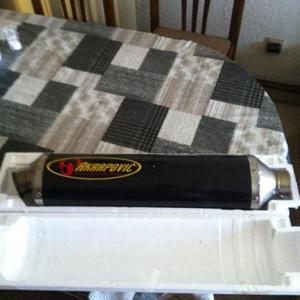 silencioso akrapovic