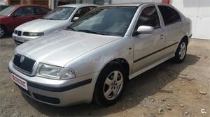 SKODA Octavia 1.6 Ambiente 5p.