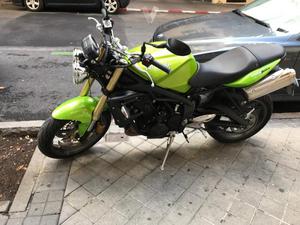 TRIUMPH STREET TRIPLE R -07