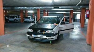 VOLKSWAGEN Golf 1.6 HIGHLINE 3p.