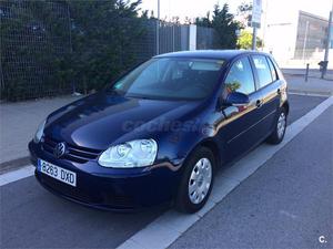 VOLKSWAGEN Golf 1.9 TDi Highline 5p.