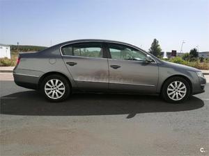 VOLKSWAGEN Passat 2.0 TDI 140cv DPF Advance 4p.