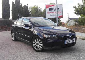 VOLVO S Momentum 4p.