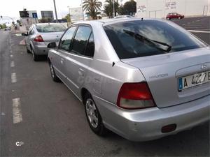 Hyundai Accent 1.3i Gls 12v 5p. -00