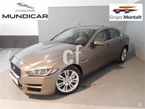 Jaguar Xe 2.0 Aj200d Diesel Auto Rwd Xe Prestige 4p. -17