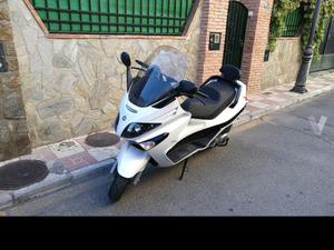 PIAGGIO X-Evo 125 Sport -14