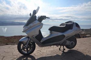 PIAGGIO X