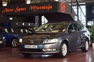 VOLKSWAGEN Passat Variant 2.0 TDI 140 Advance BMotion Tech