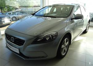 VOLVO V D2 Momentum 5p.