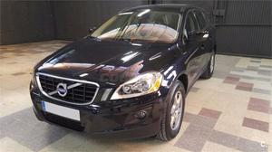 VOLVO XCD Momentum Auto 5p.