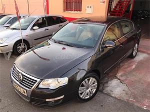 Volkswagen Passat 2.0 Tdi Dpf Highline 4p. -05