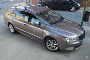 SKODA Superb Combi 2.0 TDI CR 170cv DPF Ambition 5p.