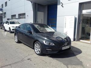 Volvo S D3 Momentum Auto 4p. -16