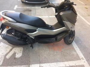 YAMAHA NMAX -16