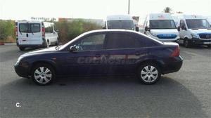 Ford Mondeo 2.0 Tdci 115 Ambiente 5p. -03