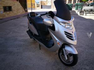 KYMCO Grand Dink 