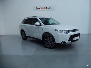 MITSUBISHI Outlander 2.0 PHEV Kaiteki Auto 4WD 5p.