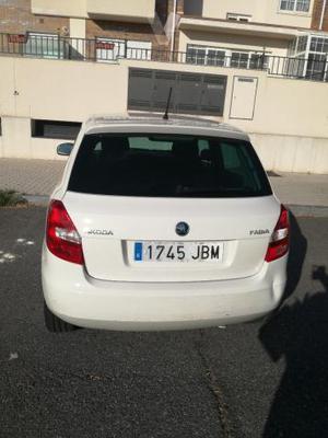 SKODA Fabia 1.6 TDi 75 Sport Edition Particulares -14