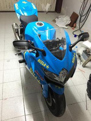 SUZUKI GSX R