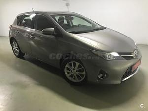 TOYOTA Auris 90D Active 5p.