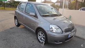 Toyota Yaris 1.3 Vvti T3 5p. -04