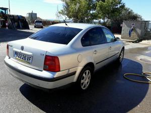 VOLKSWAGEN Passat PASSAT 1.6 CL D -87