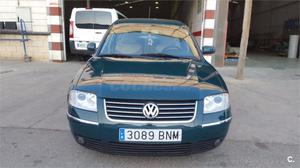 VOLKSWAGEN Passat Variant 1.9 TDi Highline 5p.