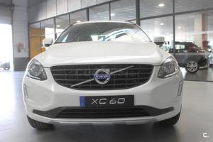 VOLVO XC D4 AWD Kinetic 5p.