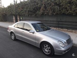 MERCEDES-BENZ Clase E E 220 CDI CLASSIC 4p.