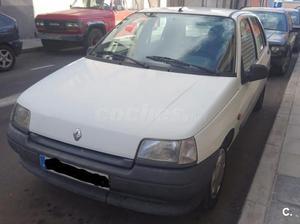 RENAULT Clio CLIO 1.2 CHIPIE 5p.