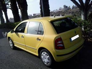 SKODA Fabia 1.4 Comfort 68 CV -02