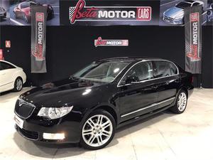 SKODA Superb 2.0 TDI PD 140cv DPF DSG Exclusive 5p.