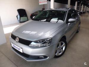 VOLKSWAGEN Jetta 1.6 TDI 105cv Advance Bluemotion Tech 4p.