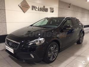 VOLVO V40 Cross Country 2.0 D3 Summum Auto 5p.